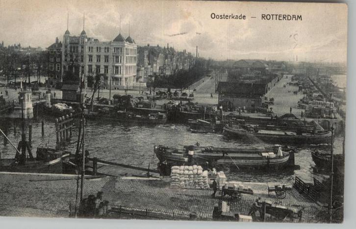 Rotterdam Oosterkade zeer levendig st 1917  uitg C.V., Verzamelen, Ansichtkaarten | Nederland, Gelopen, Zuid-Holland, Voor 1920