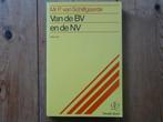 Van de BV en de NV, Ophalen of Verzenden, Zo goed als nieuw, Overige onderwerpen