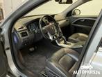 Volvo V70 T4 180pk Nordic+ Automaat 2014 NL-AUTO|XENON|PDC|O, Euro 5, 4 cilinders, Met garantie (alle), 179 pk