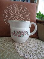 Brocante Kan met Rode Bloemen ** Mimosa **, Antiek en Kunst, Antiek | Servies los, Ophalen of Verzenden