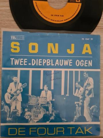 De Four Tak / Sonja beschikbaar voor biedingen