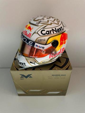 Helm 1:2 Verstappen Seizoen 2022 beschikbaar voor biedingen