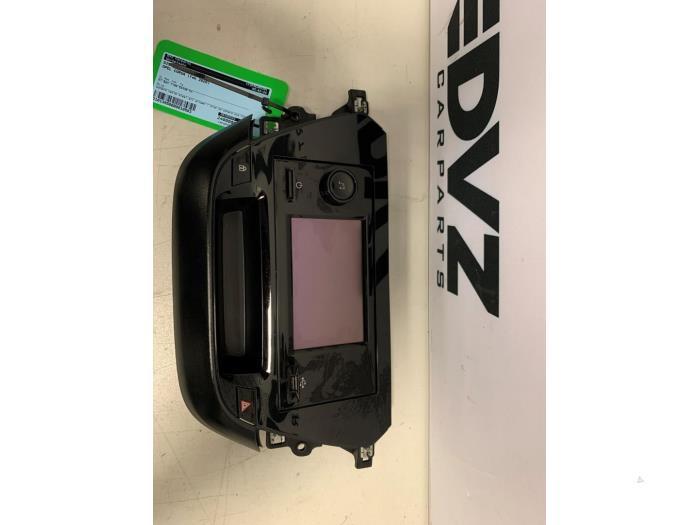 Display Interieur van een Opel Corsa, Auto-onderdelen, Interieur en Bekleding, Opel, Gebruikt, 3 maanden garantie, Ophalen of Verzenden