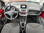 Toyota Aygo 1.0-12V Dynamic Navigator / Airco / Navi / 5DRS, Voorwielaandrijving, Euro 5, Stof, Gebruikt