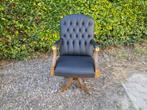 vintage zwart leer Engelse zeer oude draai fauteuil, Huis en Inrichting, Fauteuils, Ophalen, Zo goed als nieuw, Hout, 50 tot 75 cm