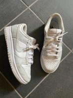 Nike Dunk Low - white/photon dust white, Kleding | Dames, Schoenen, Wit, Nike, Ophalen of Verzenden, Sneakers of Gympen