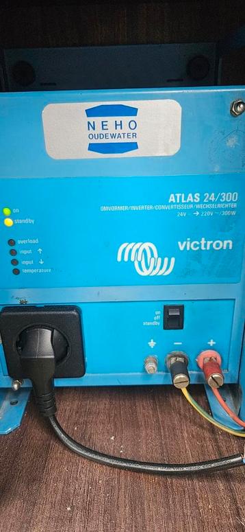 Victron omvormer 24v 300watt  beschikbaar voor biedingen
