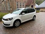 Volkswagen Touran 1.6 TDI 77KW VAN 2013, Auto's, Voorwielaandrijving, Euro 5, Stof, Zwart
