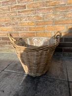 Leuke rieten mand !!, Huis en Inrichting, Woonaccessoires | Schalen en Manden, Ophalen, Zo goed als nieuw, Rond, Riet