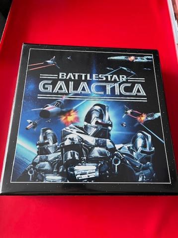 Battlestar Galactica 1978 + 1996 Trading Cards beschikbaar voor biedingen