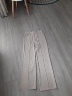 Nieuwe Broek met Uitlopende Pijpen Ruime S, Beige, Ophalen of Verzenden, Zo goed als nieuw, Maat 36 (S)