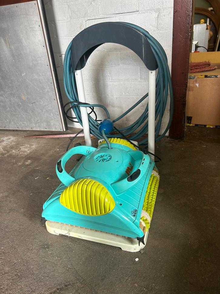 Dolphin Moby Zwembadrobot, Tuin en Terras, Tuinslangen, Zo goed als nieuw, Tuinslang, Ophalen