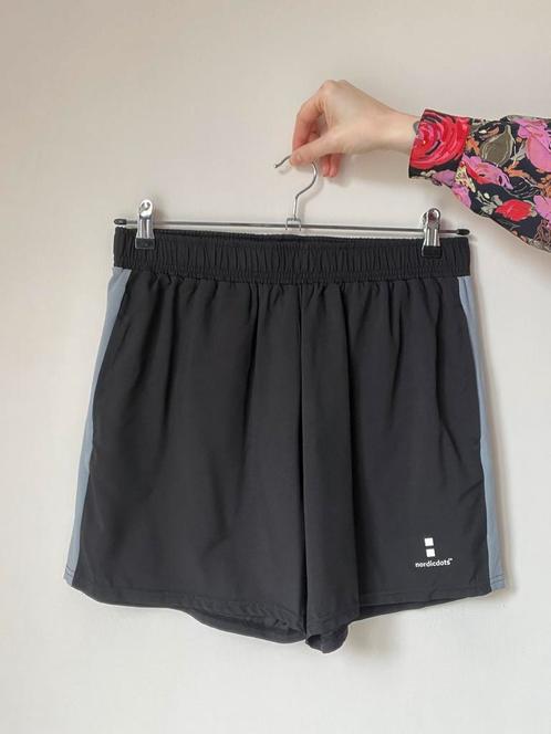 Nordicdots sportbroekje, L. Tennis padel korte broek shorts, Kleding | Heren, Sportkleding, Gedragen, Algemeen, Maat 52/54 (L)