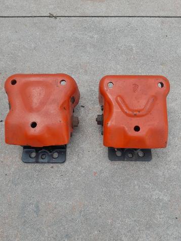 Motorsteunen GM/ Oldtimer - Set van 2 beschikbaar voor biedingen