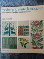 Modern Kruissteek Motieven - Gertie Wandel, Ophalen of Verzenden, Zo goed als nieuw