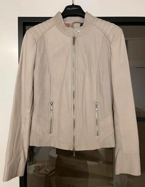 v ARMA heel mooi zacht creme leren jasje mt38/40, Kleding | Dames, Jasjes, Kostuums en Pakken, Zo goed als nieuw, Maat 38/40 (M)