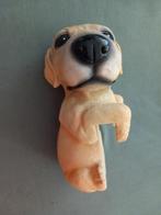 Hangende hond., Ophalen of Verzenden, Zo goed als nieuw