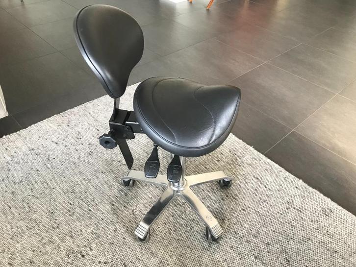 zit/sta kruk, Huis en Inrichting, Bureaustoelen, Zo goed als nieuw, Bureaukruk, Zwart, Ergonomisch, Ophalen