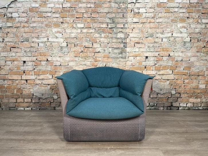 Moroso Coat blauw bij TheReSales, Huis en Inrichting, Fauteuils, Zo goed als nieuw, Metaal, Stof, 75 tot 100 cm, 75 tot 100 cm