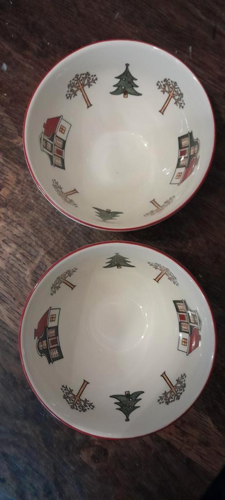 Wedgwood Windsor Christmas Schalen Set, Huis en Inrichting, Keuken | Servies, Zo goed als nieuw, Schaal of Schalen, Wedgwood, Porselein