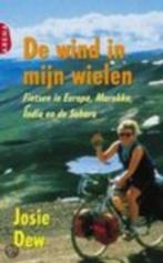 De Wind In Mijn Wielen - Josie Dew BOEK 9789069746142, Ophalen of Verzenden, Gelezen, Josie Dew, Europa