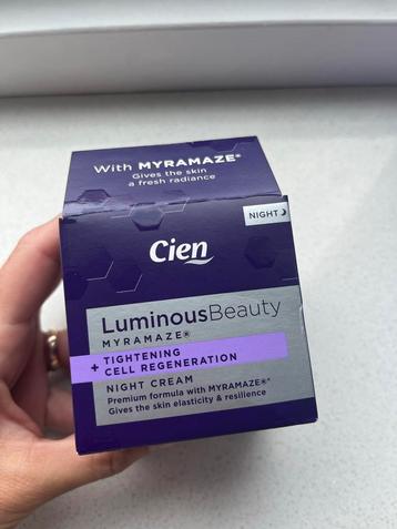Cien LuminousBeauty Myramaze nachtcrème beschikbaar voor biedingen