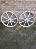 Gietijzeren wagenwielen spaakwielen oude wielen, Ophalen
