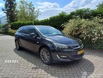 Opel Astra Sports Tourer 1.6 CDTi Cosmo (bj 2014) beschikbaar voor biedingen