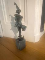 Bronzen clownbeeldje op marmeren sokkel – unieke  eyecatcher, Ophalen of Verzenden