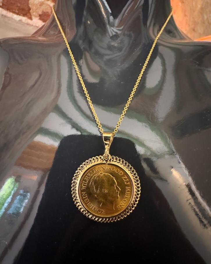 22k Gouden Tientje munt met 14k gouden ketting en hanger, Postzegels en Munten, Munten | Nederland, Losse munt, 10 gulden, Koningin Wilhelmina