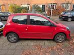 Renault Twingo 1.1 2009 Rood, Auto's, Voorwielaandrijving, Twingo, 4 cilinders, Origineel Nederlands