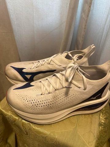 Mizuno Neo Vista Maat 43 beschikbaar voor biedingen
