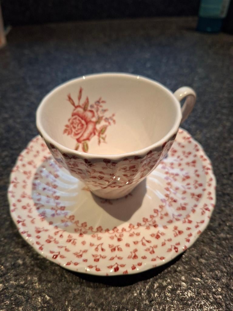 kop en schotels, Huis en Inrichting, Keuken | Servies, Ophalen, Zo goed als nieuw, Overige stijlen, Kop(pen) en/of Schotel(s)