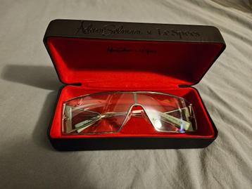 Le Specs x Adam Selman beschikbaar voor biedingen