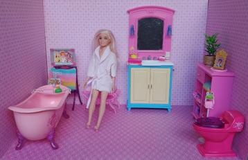 BA76 Barbie in de badkamer met 1 Barbie beschikbaar voor biedingen