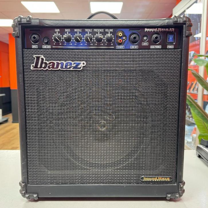 Ibanez Soundwave 35 Bass Amplifier 35W, Audio, Tv en Foto, Buizenversterkers