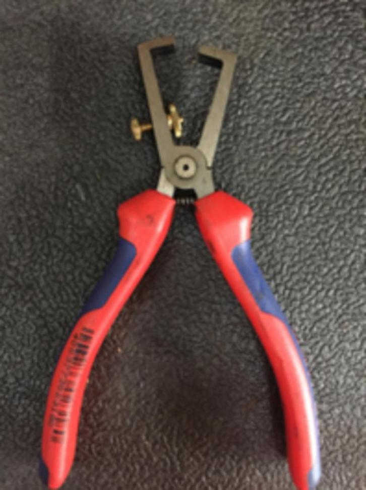 Knipex Striptang 11 02 160, Doe-het-zelf en Verbouw, Gereedschap | Handgereedschap, Zo goed als nieuw, Ophalen of Verzenden