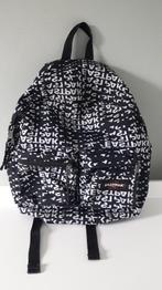 Eastpak rugzak rugtas met laptopvak 24 liter, 25 tot 40 cm, Ophalen of Verzenden, Zo goed als nieuw, Waterdicht