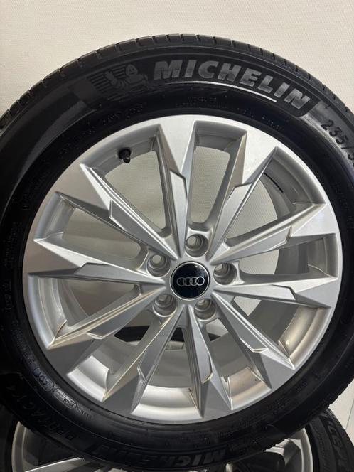 Vrijwel nieuwe 18” Audi Q3 velgen zomerbanden Tiguan Kodiaq, Auto-onderdelen, Banden en Velgen, Banden en Velgen, Zomerbanden