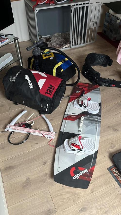 Kite set 12 & 9 meter (reedin), Watersport en Boten, Kitesurfen, Zo goed als nieuw, Twintip, Ophalen of Verzenden