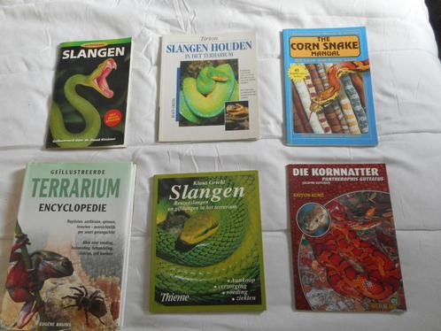 diverse slangen en terrarium boeken, Dieren en Toebehoren, Reptielen en Amfibieën | Toebehoren, Gebruikt, Ophalen of Verzenden