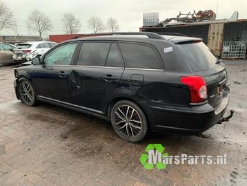 Snijdeel links-achter van een Toyota Avensis (209) beschikbaar voor biedingen