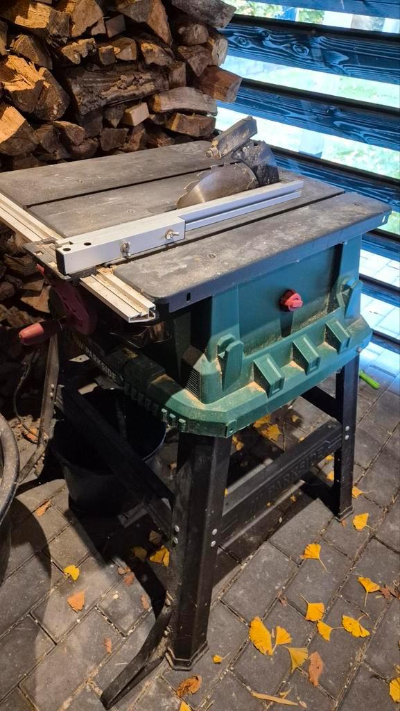 Parkside Zaagtafel - Weinig Gebruikt!, Doe-het-zelf en Verbouw, Gereedschap | Zaagmachines, Zo goed als nieuw, Cirkelzaag, 1200 watt of meer