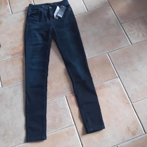 Supertrash Paradise Black Jeans Maat 27, Kleding | Dames, Spijkerbroeken en Jeans, Nieuw, W27 (confectie 34) of kleiner, Zwart