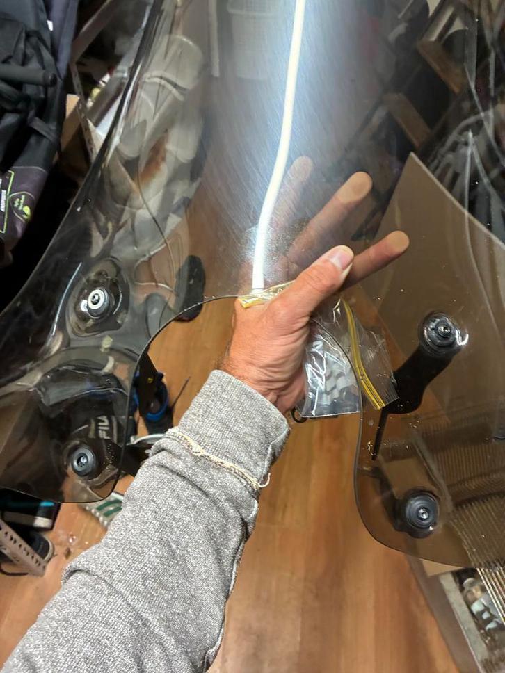 Santini capri scherm, Fietsen en Brommers, Brommeronderdelen | Scooters, Zo goed als nieuw, Overige merken, Overige typen, Ophalen of Verzenden