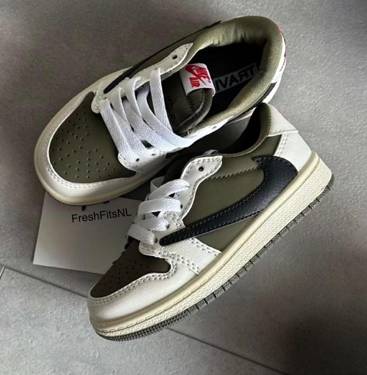 Nike Air Jordan Travis Scott Kids [diverse kleuren], Kinderen en Baby's, Kinderkleding | Schoenen en Sokken, Nieuw, Schoenen, Jongen of Meisje
