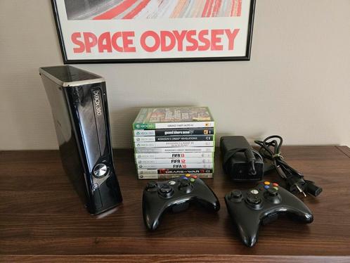 xbox 360 slim zwart + games, Spelcomputers en Games, Spelcomputers | Xbox 360, Gebruikt, 250 GB, 360 S, Met 1 controller, Ophalen of Verzenden