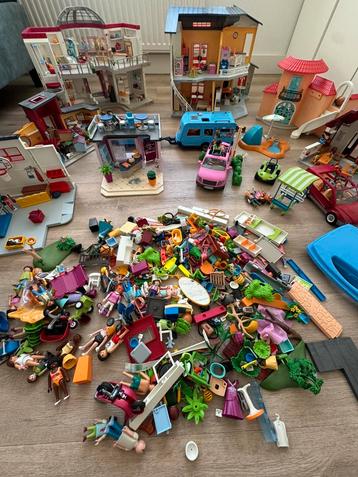 10 complete setjes playmobiel winkelwaarde meer dan €1500 beschikbaar voor biedingen