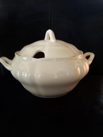 Gertrude soepterrine pompoenvorm (SC)   beschikbaar voor biedingen