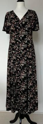 MNG zwarte doorknoopjurk met bloemetjes maat S, Zwart, MNG, Ophalen of Verzenden, Zo goed als nieuw